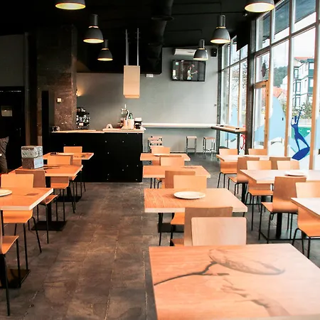 & Sports Cafe