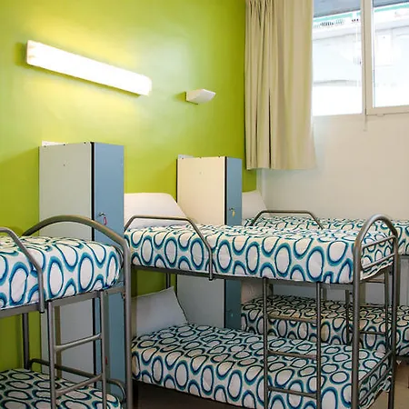 Hostel & Sports Cafe *