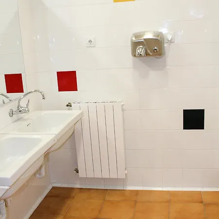 Hostel & Sports Cafe