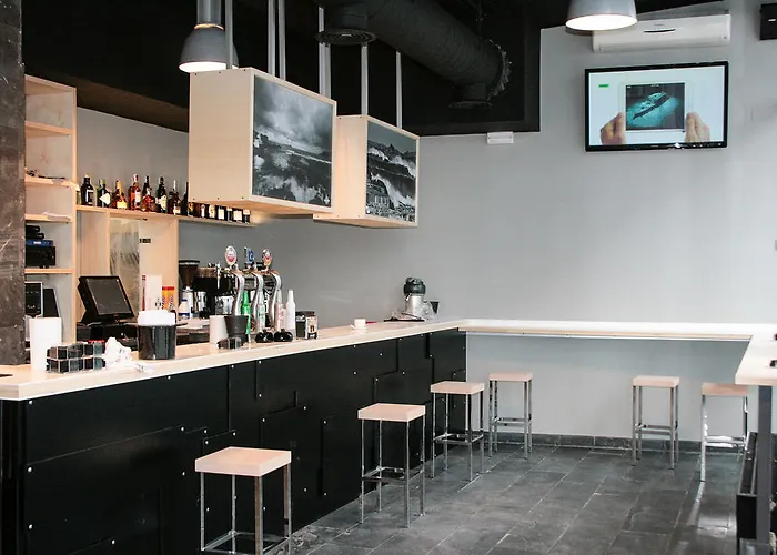 Albergue & Sports Cafe